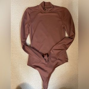 Brick red/brown mock neck Abercrombie bodysuit, size S
